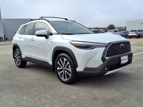 2024 Toyota Corolla Cross XLE