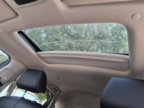Crystal Black Pearl 2027 Honda HR-V EX-L
