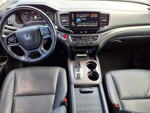 Platinum White Pearl 2022 Honda Pilot Special Edition
