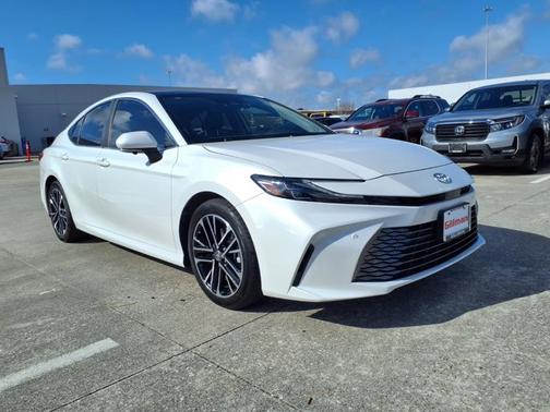 2025 Toyota Camry XLE