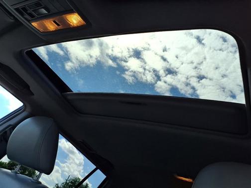 2010 Toyota Highlander SE