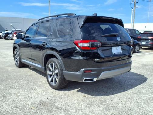Black 2025 Honda Pilot Touring