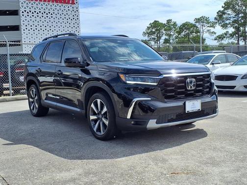 Black 2025 Honda Pilot Touring