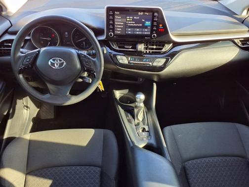 2021 Toyota C-HR LE