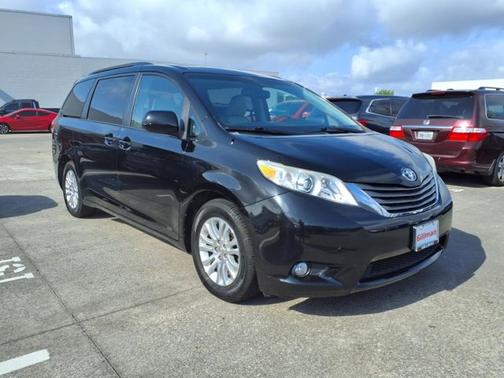 2014 Toyota Sienna XLE