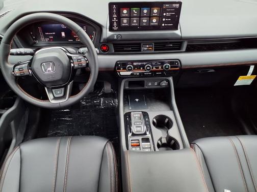 Platinum White Pearl 2026 Honda Pilot TrailSport