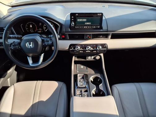 Lunar Silver Metallic 2025 Honda Pilot EX-L