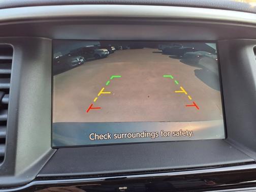 2018 Nissan Pathfinder SV