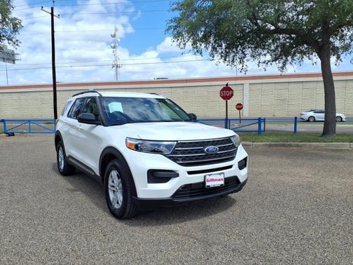 Star White Metallic Tri-Coat 2022 Ford Explorer XLT