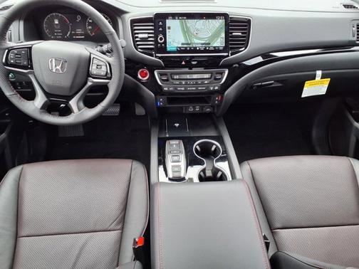 2026 Honda Ridgeline Black Edition Two-Tone