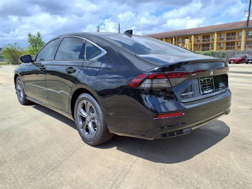 Crystal Black Pearl 2026 Honda Accord Hybrid EX-L