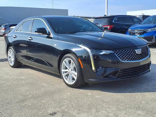 2023 Cadillac CT4 Luxury