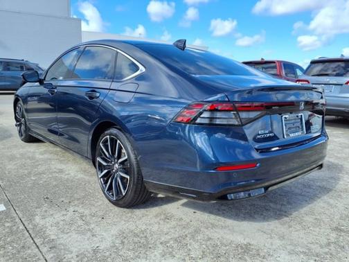 2023 Honda Accord Hybrid Touring