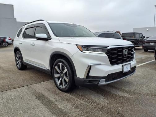 2024 Honda Pilot Touring