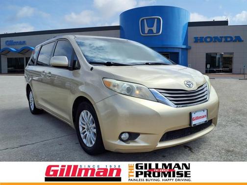 2012 Toyota Sienna XLE