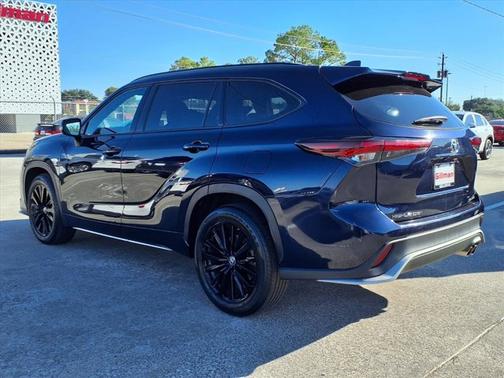 2024 Toyota Highlander XSE
