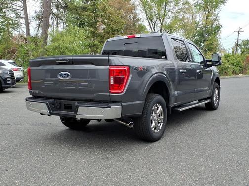Carbonized Gray Metallic 2023 Ford F-150 XLT
