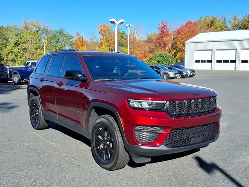 2024 Jeep Grand Cherokee Altitude
