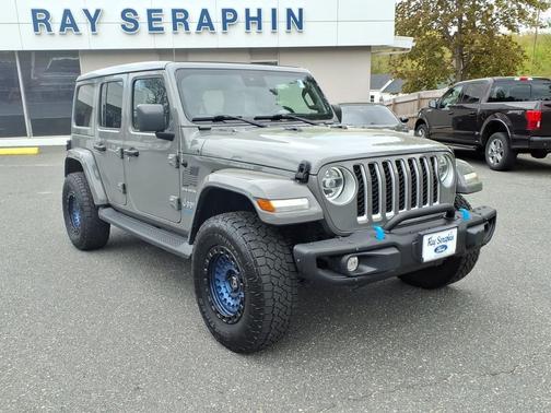 Sting-Gray Clearcoat 2022 Jeep Wrangler Unlimited 4xe Sahara