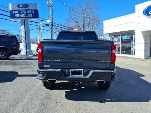 2019 Chevrolet Silverado 1500 Custom Trail Boss
