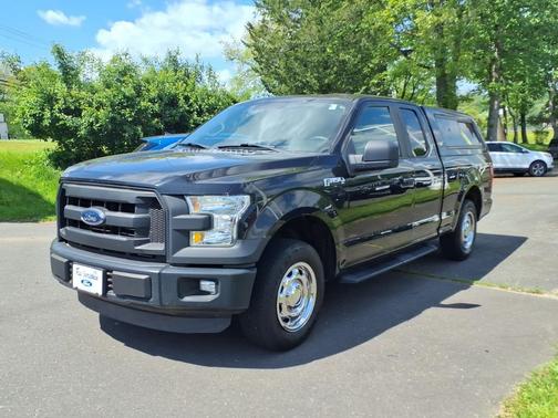 Tuxedo Black Metallic 2015 Ford F-150 XL