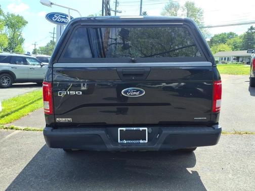 Tuxedo Black Metallic 2015 Ford F-150 XL