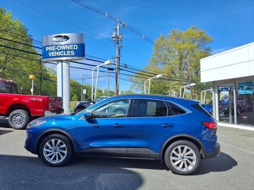 2022 Ford Escape Titanium