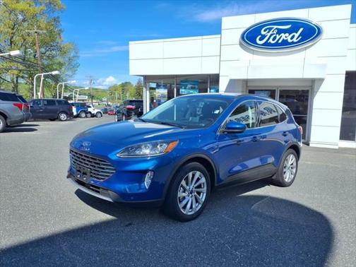 2022 Ford Escape Titanium