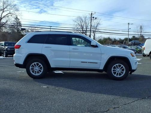 2019 Jeep Grand Cherokee Laredo