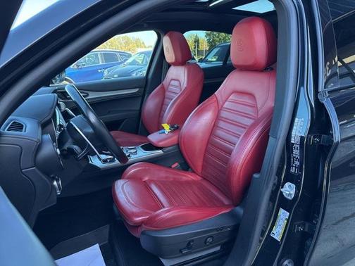 2022 Alfa Romeo Stelvio Ti