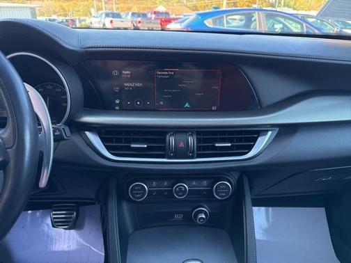 2022 Alfa Romeo Stelvio Ti