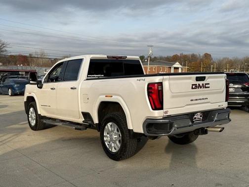 2024 GMC Sierra 2500 SLT