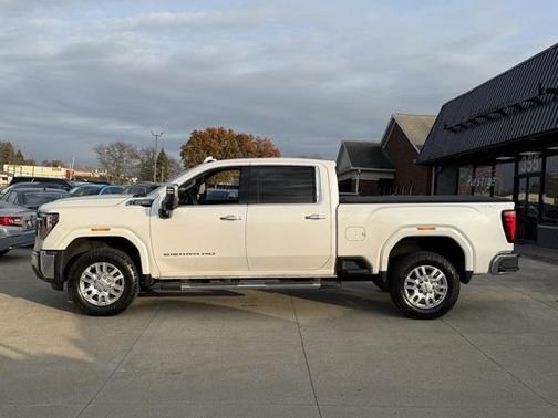 2024 GMC Sierra 2500 SLT