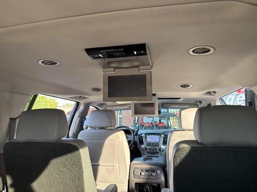 2017 Chevrolet Suburban LT