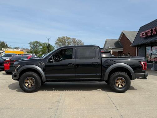 Shadow Black 2018 Ford F-150 Raptor