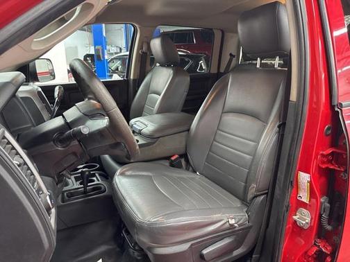 2018 RAM 2500 Tradesman Crew Cab 4x4 8' Box