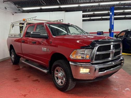 2018 RAM 2500 Tradesman Crew Cab 4x4 8' Box