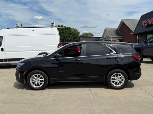 Mosaic Black Metallic 2022 Chevrolet Equinox 1LT