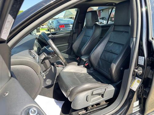 Deep Black Pearl Metallic 2013 Volkswagen GTI Driver's Edition