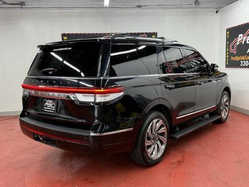 2022 Lincoln Navigator Reserve