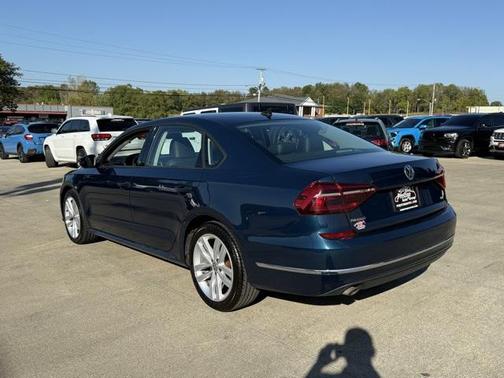 2019 Volkswagen Passat 2.0T Wolfsburg Edition