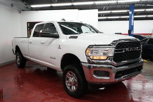 2022 RAM 2500 Big Horn Crew Cab 4x4 8' Box