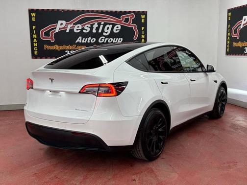 2021 Tesla Model Y Long Range Dual Motor All-Wheel Drive