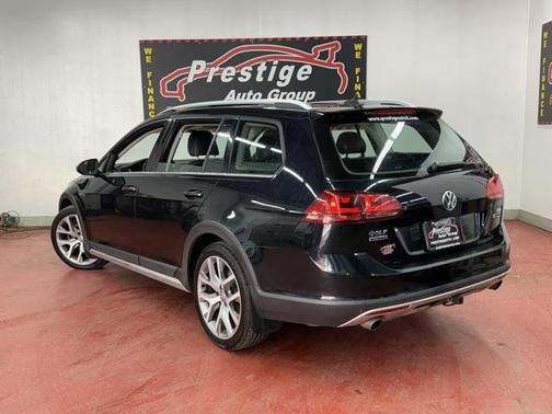 2017 Volkswagen Golf Alltrack TSI SEL