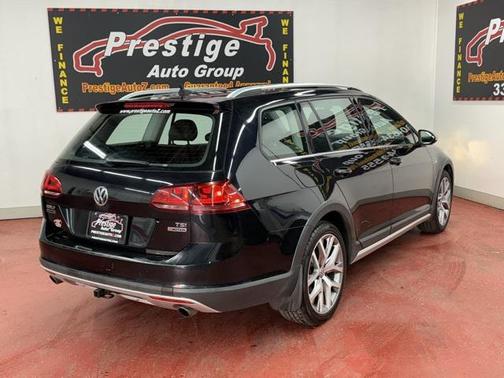 2017 Volkswagen Golf Alltrack TSI SEL