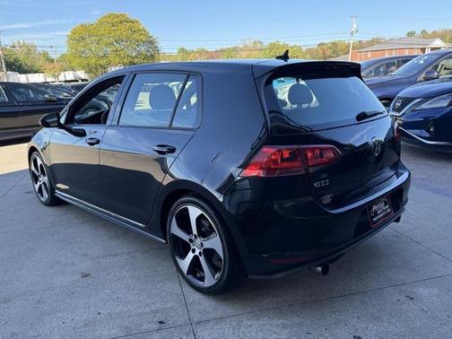 2017 Volkswagen Golf GTI 2.0T S 4-Door
