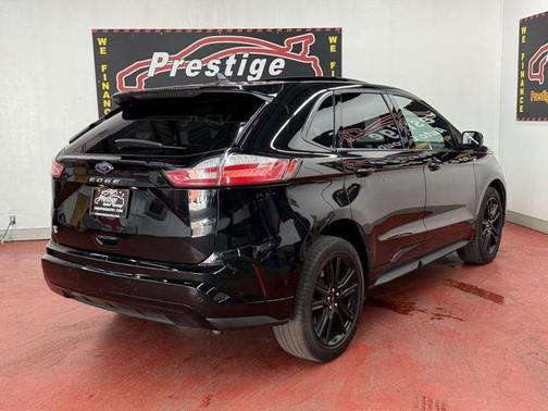 2022 Ford Edge ST Line