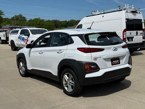 Chalk White 2020 Hyundai KONA SE