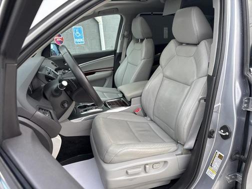 2016 Acura MDX 3.5L w/Technology & Entertainment Pkgs