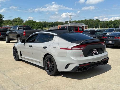 Ceramic Silver 2022 Kia Stinger GT2